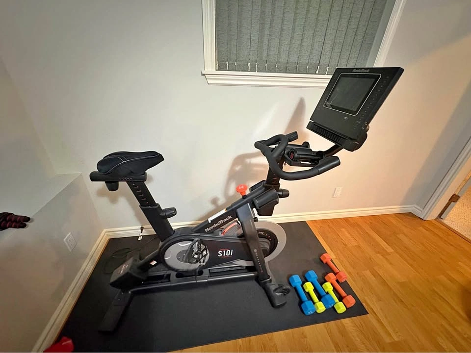 NordicTrack Commercial S10i Studio Cycle – Excellent Condition!