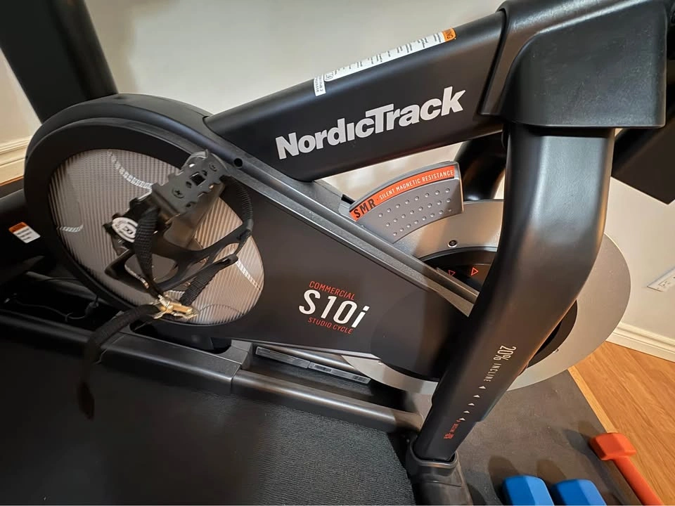 NordicTrack Commercial S10i Studio Cycle – Excellent Condition! - photo 2