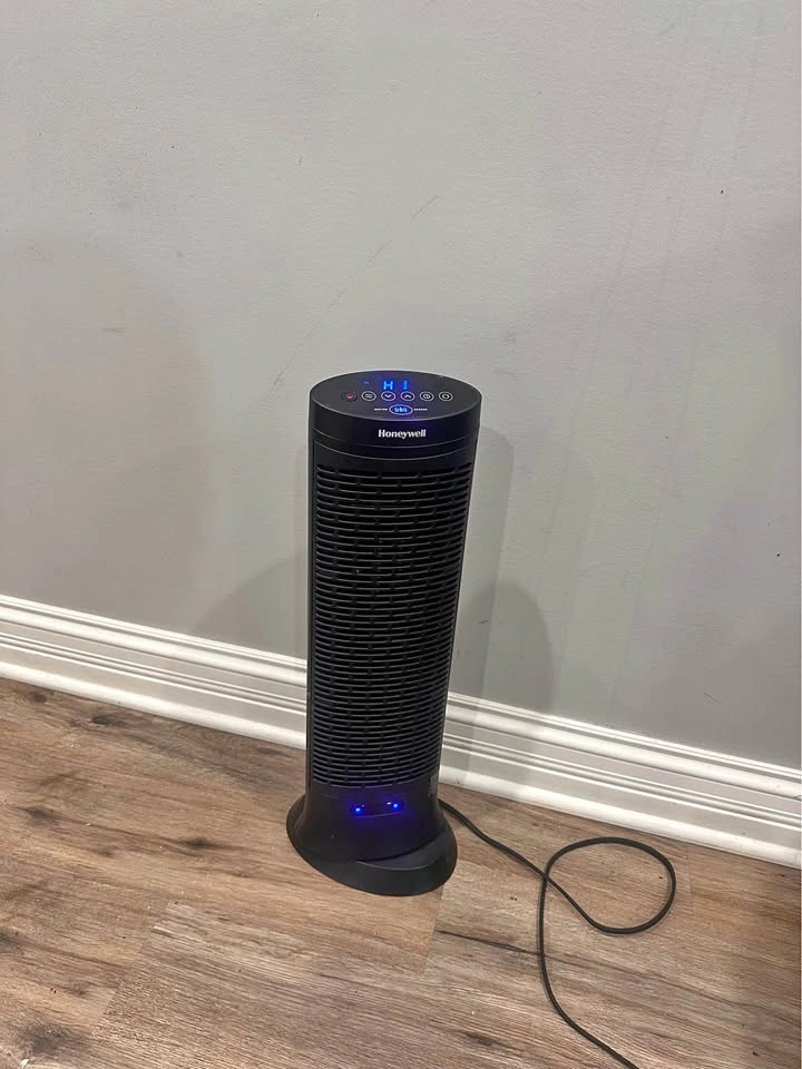 Honeywell Ceramic Tower Heater – Like New