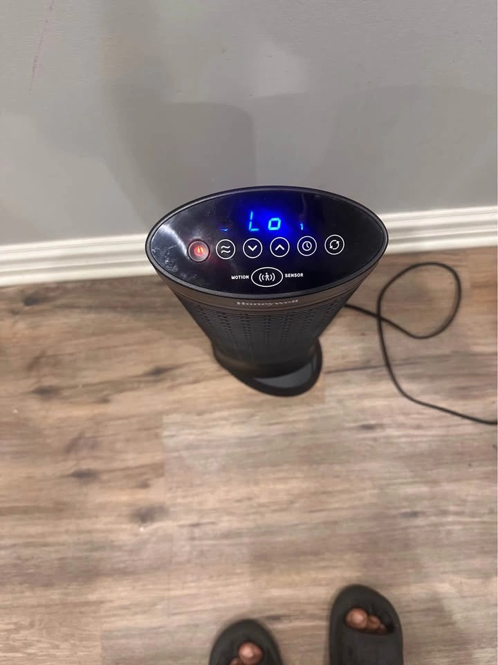 Honeywell Ceramic Tower Heater – Like New - photo 4