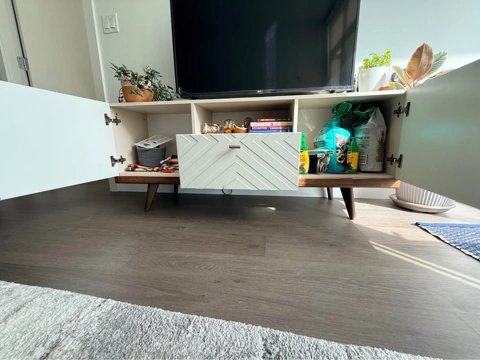 Mid-Century Modern White TV Stand - photo 3