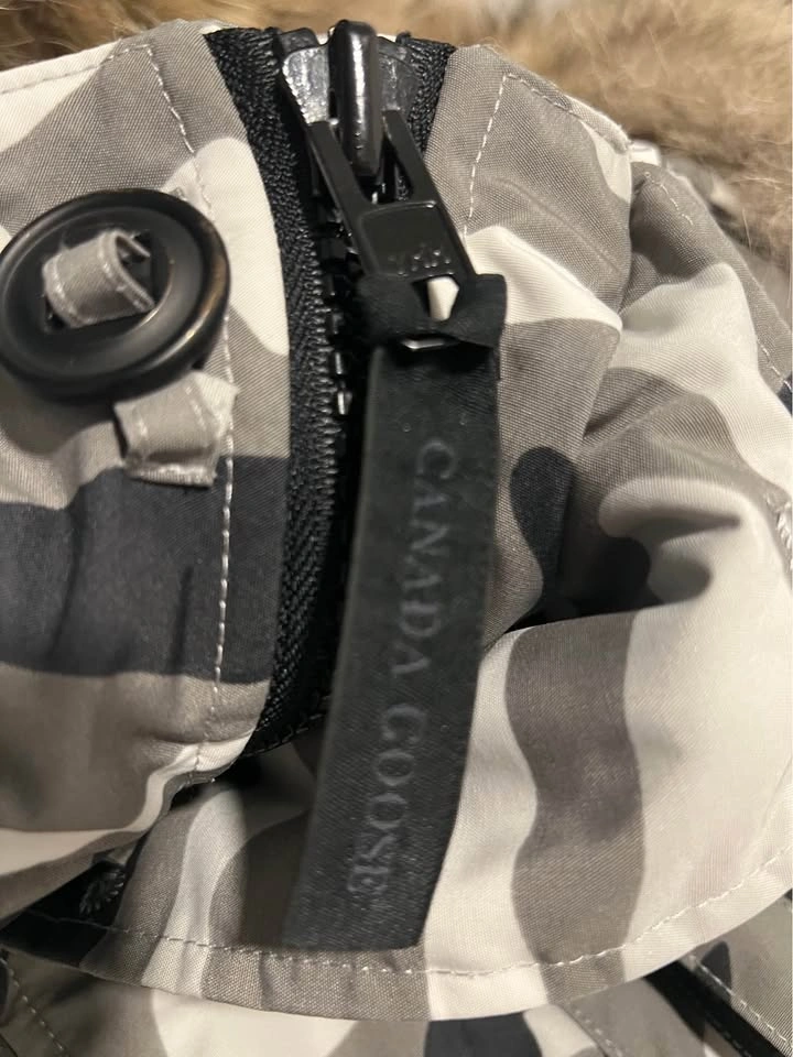 Canada Goose Macculloch Parka Black Label Grey Camo - photo 3