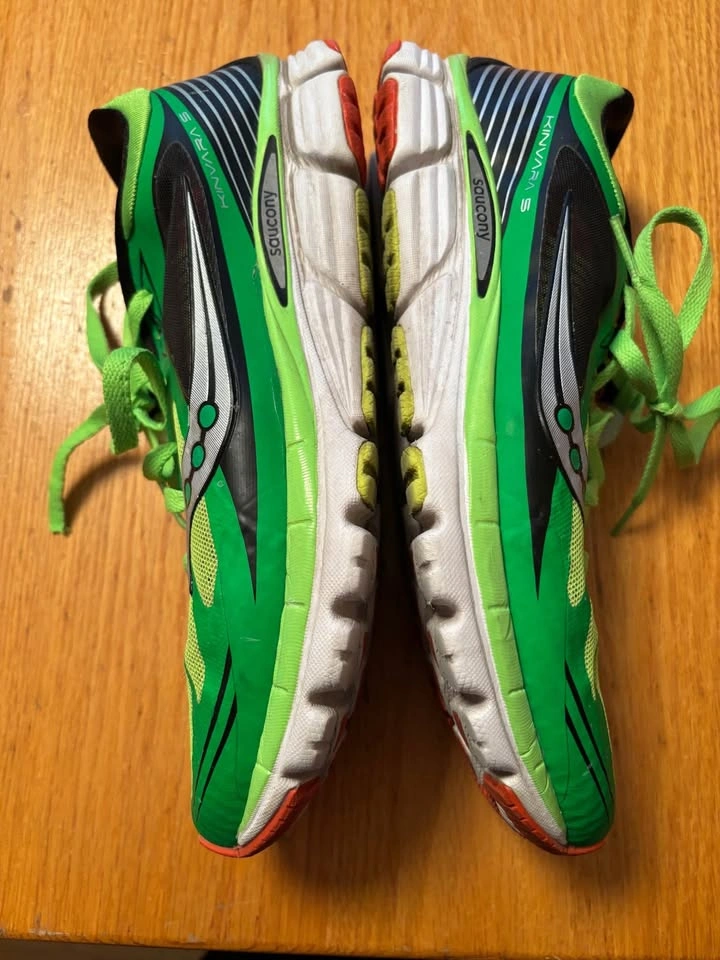Saucony Kinvara 5 Men’s size 9 Running Shoe - photo 3