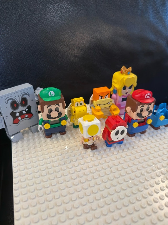 LEGO Super Mario Sets and Figures