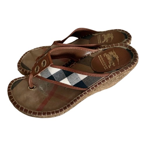 Burberry Nova Check Thong Wedge Sandals Leather Summer