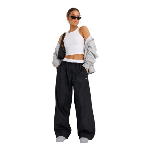 Nike Sportswear Women's Parachute Highrise Pants Black / Chalk S