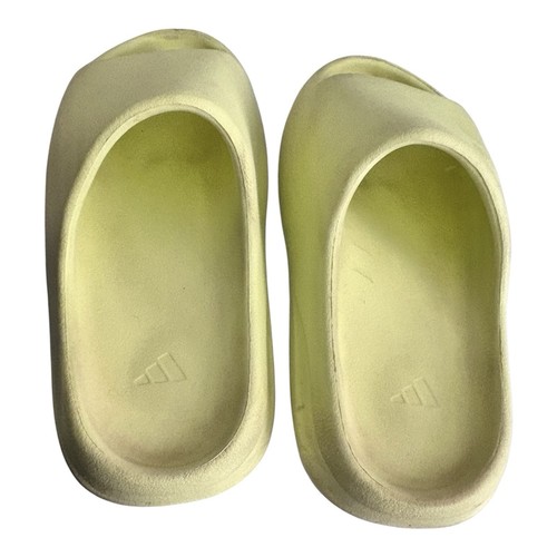 Yeezy Slide Glow Green Size 4 Mens and Woman’s 6 - photo 2