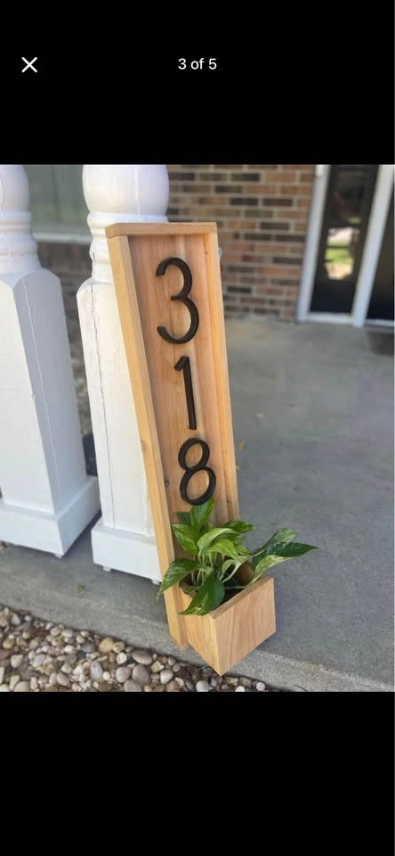 Hand Made Cedar Planter with Decorative Privacy screen - photo 3