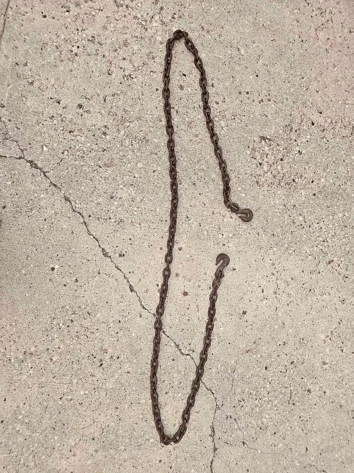 Heavy Duty 12ft Tow Chain with Hooks