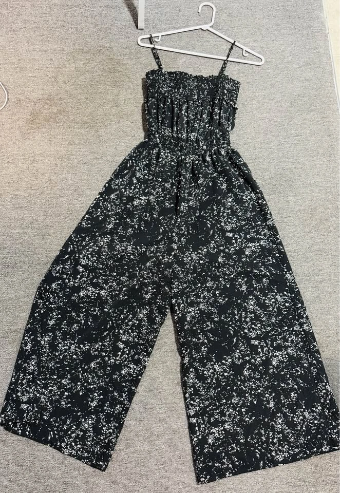 Jumpsuit for women - Summer - Size fits small/ medium elastic st - photo 2