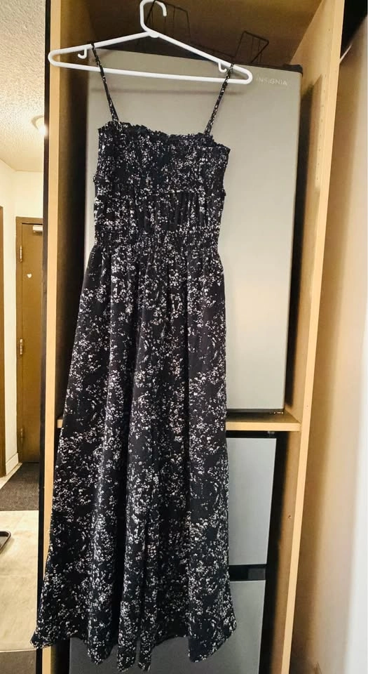 Jumpsuit for women - Summer - Size fits small/ medium elastic st - photo 3