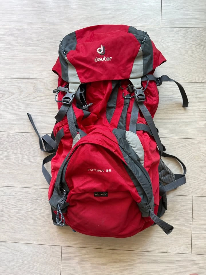 Deuter Futura 32 backpack with Rain cover - photo 2