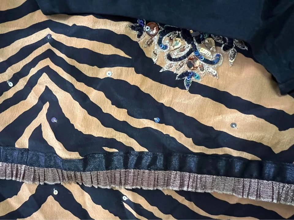 Silk embroidered Sari - photo 5
