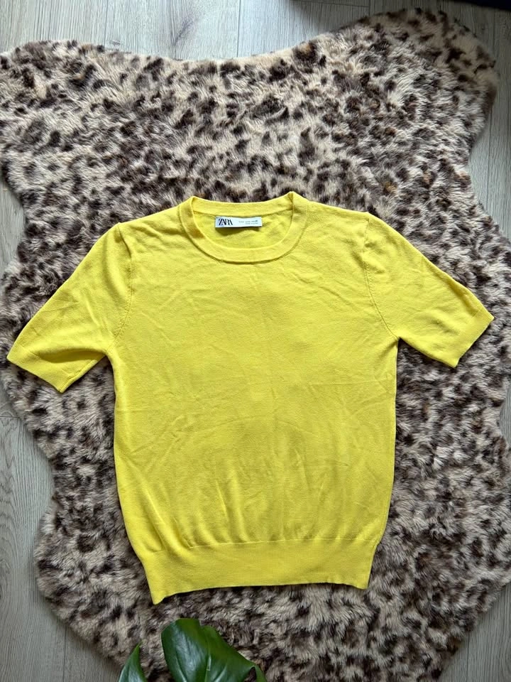Zara bright yellow short sleeve