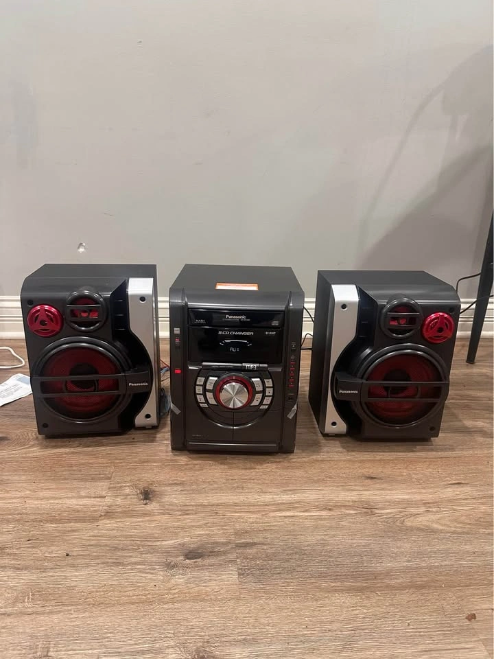 Panasonic SA-AK330 5-CD Stereo System - photo 3