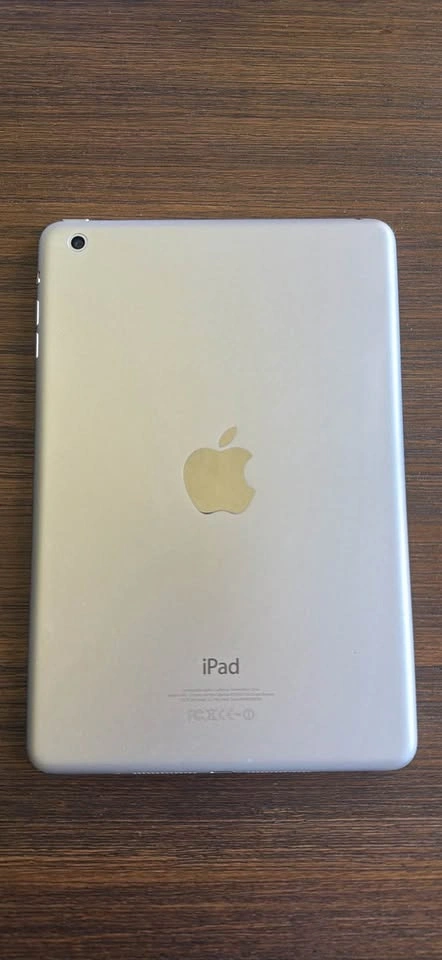 iPad Mini- 1st Gen - photo 2