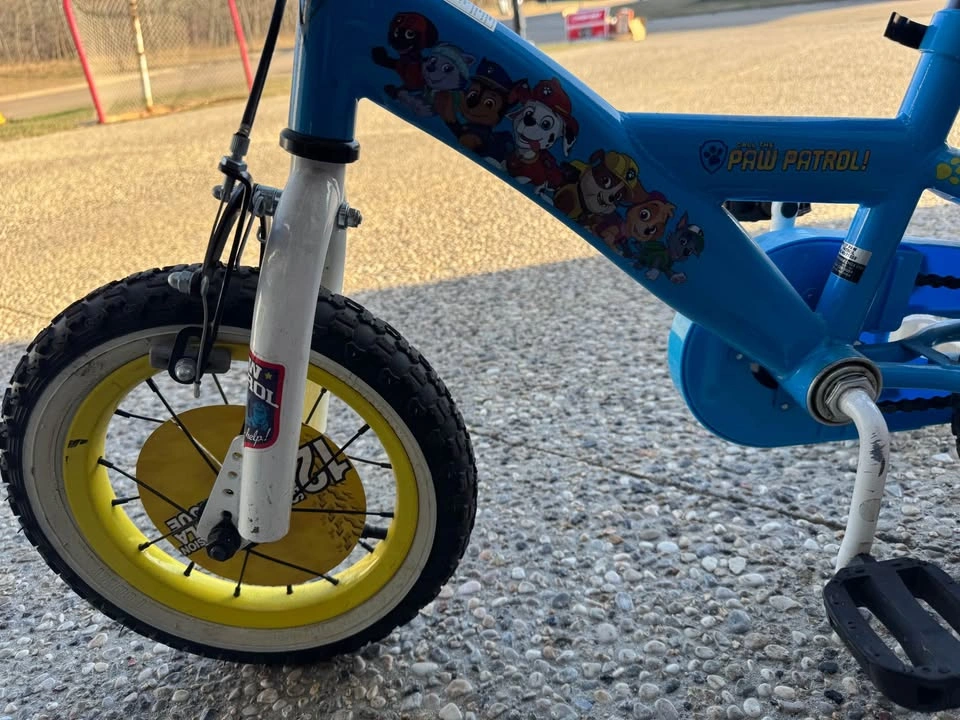 Paw Patrol 12” Bike with training wheels - photo 5