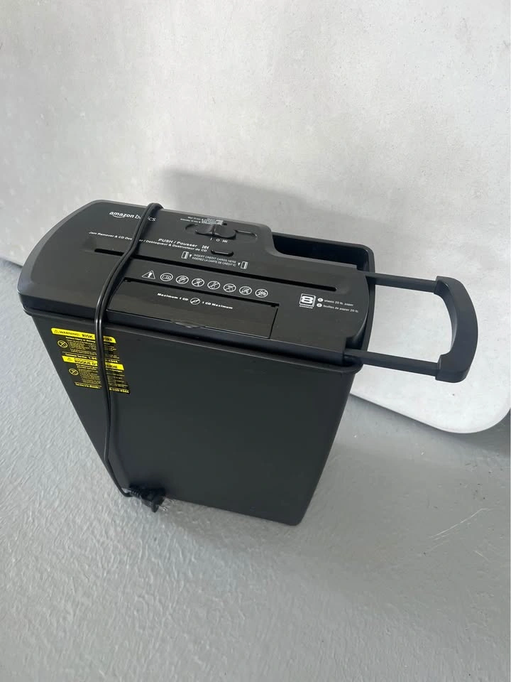 Office shredder - LIKE NEW - photo 3