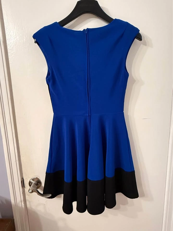 Guess, blue & black flare dress (Size: M) - photo 2