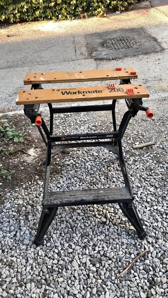 Foldable Work Bench black & decker Workmate 200