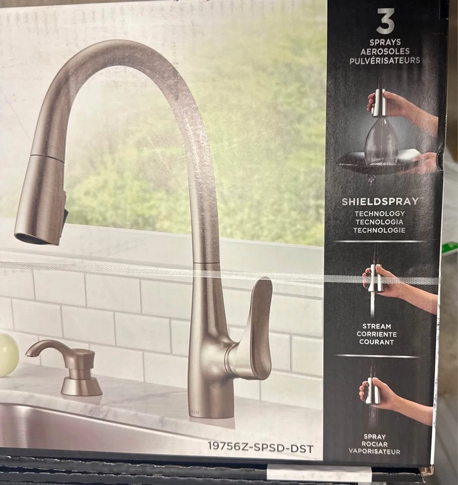 Delta Dunsley Pull-Down Kitchen Faucet - photo 3