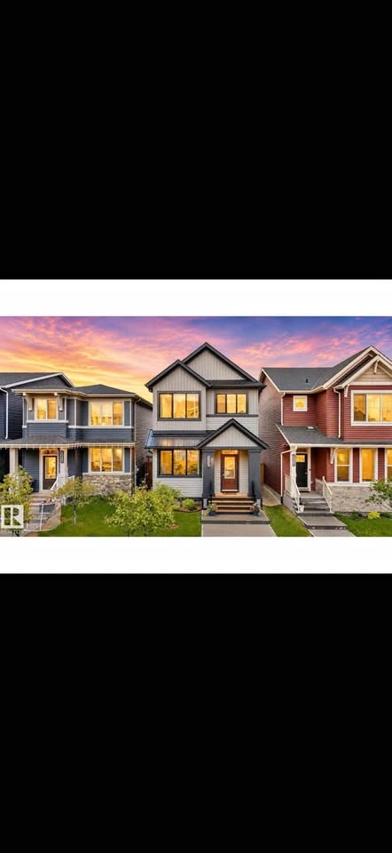 3 Beds 3 Baths - House