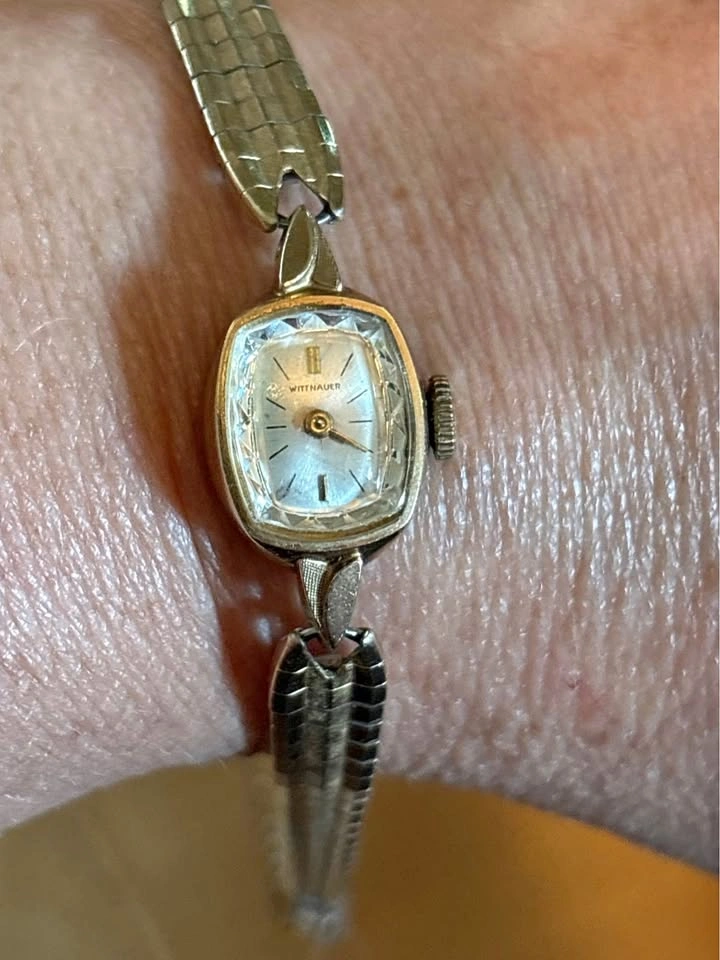 Vintage Ladies Wittnauer Cocktail Watch – 10K GF Duchess Link Br
