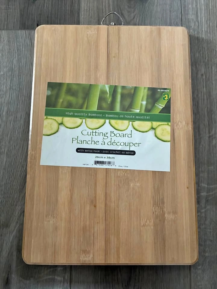Bamboo Cutting Board with Metal Hook