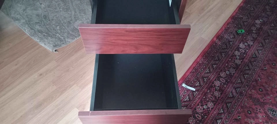 Large Executive Office Desk – Excellent Condition – Solid & Heav - photo 4