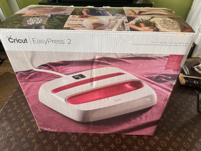 Cricut EasyPress 2 (9” x 9”)