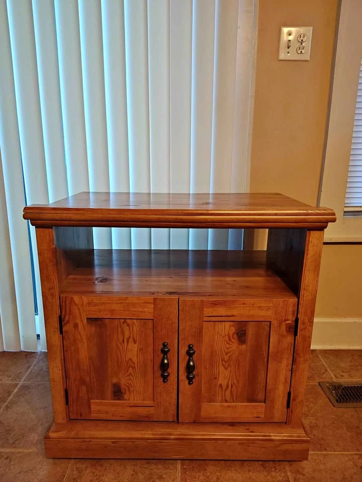 Rustic Style Rolling TV/Microwave Stand