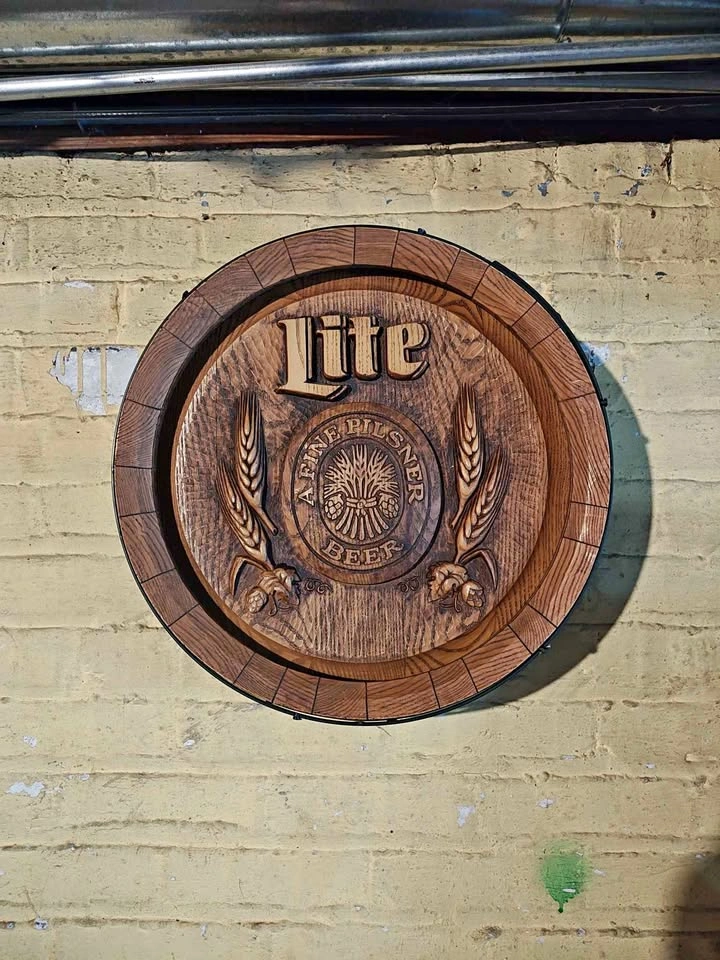 Miller Lite "Faux Wood" Molded Plastic Barrel End Sign