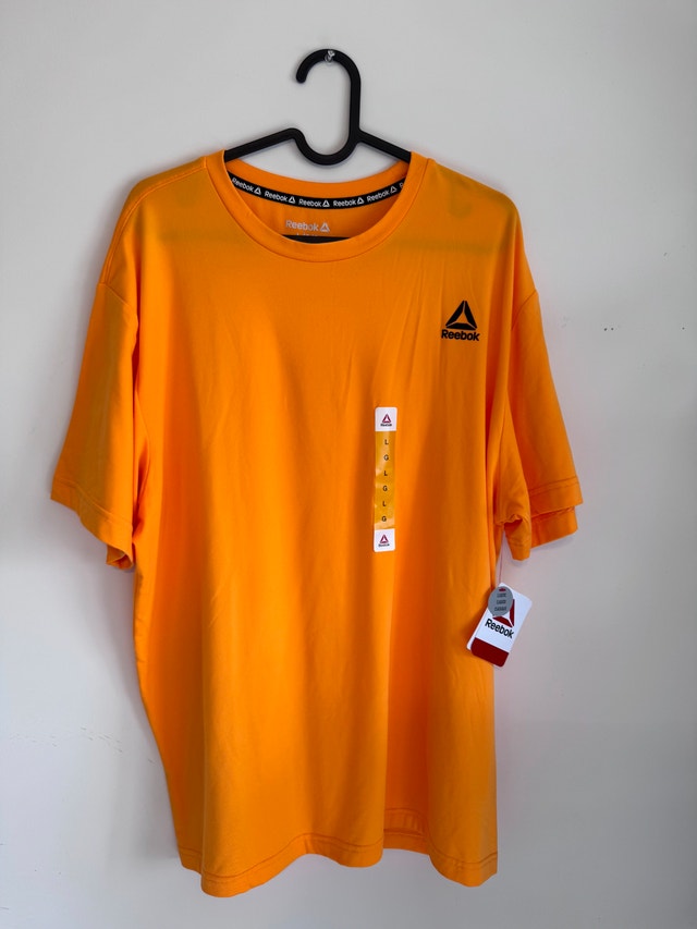 Reebok Crew Neck T-Shirt – Mango Orange (Size L) – New