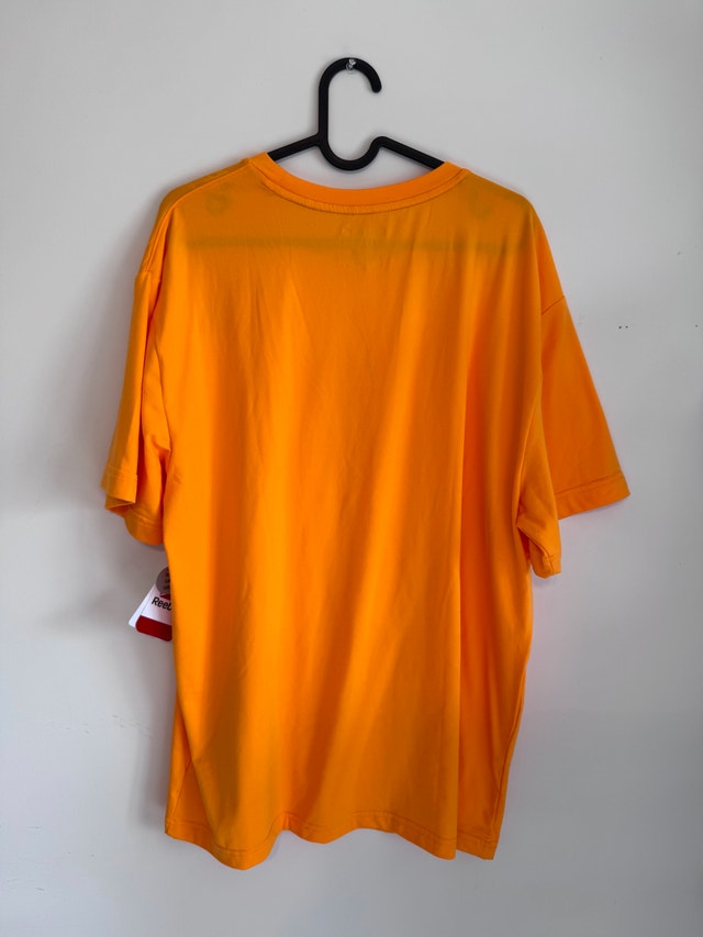Reebok Crew Neck T-Shirt – Mango Orange (Size L) – New - photo 2