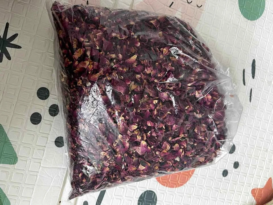 Natural Botanical Ingredients Set - Rose Petals, Soap Nuts, and