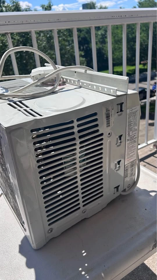 Mainstays 5,000 BTU Window Air Conditioner - photo 2