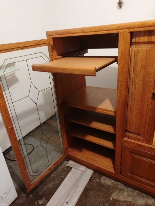 Oak Media Entertainment Unit - photo 2