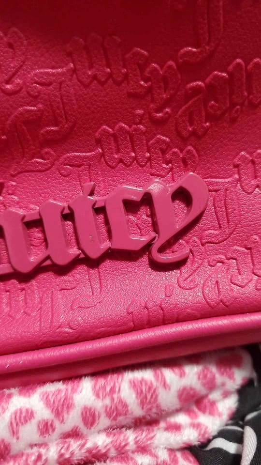 Pink Juicy couture purse with shoulder strap - photo 2