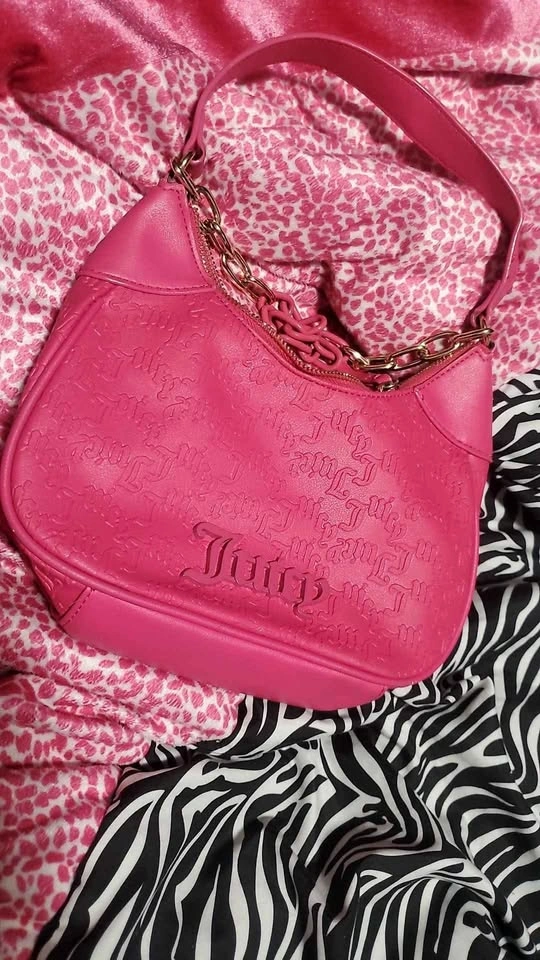 Pink Juicy couture purse with shoulder strap - photo 3