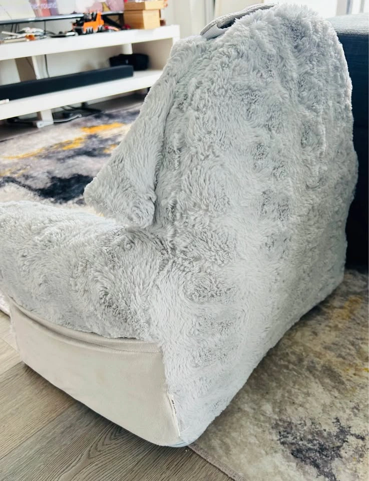 Plush Armchair with Book Pockets - photo 3