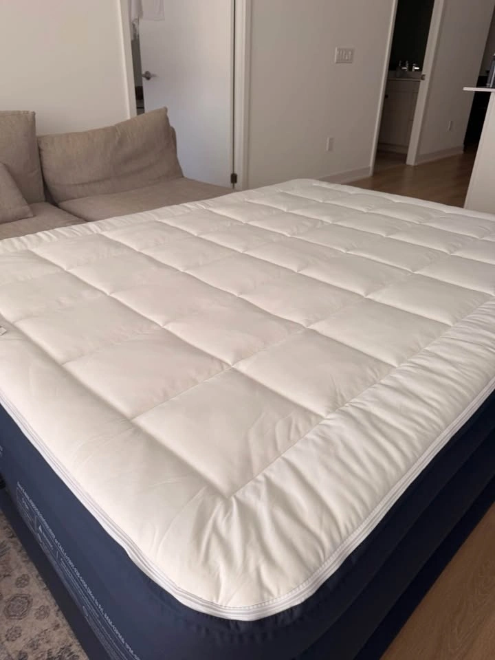 Queen Size Air Mattress with Quilted Top - photo 3