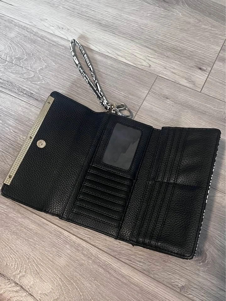 Steve Madden Black and White Trifold Wallet - photo 3