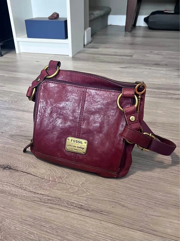 Fossil Wine Vintage 1954 Crossbody Bag