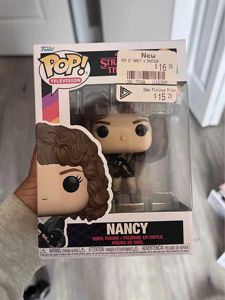 Stranger Things/misc Funko Pops - photo 2