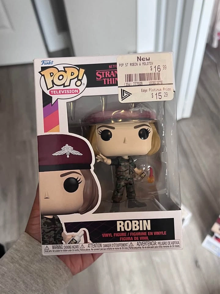 Stranger Things/misc Funko Pops - photo 3