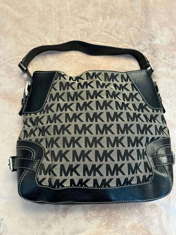 Black Y2K Michael Kors Shoulder Bag - photo 3