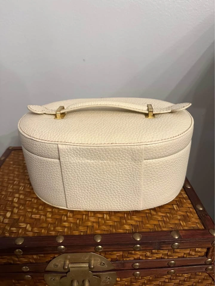 Travel Jewelry Box - photo 2