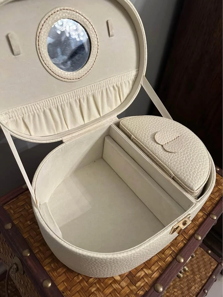 Travel Jewelry Box - photo 5