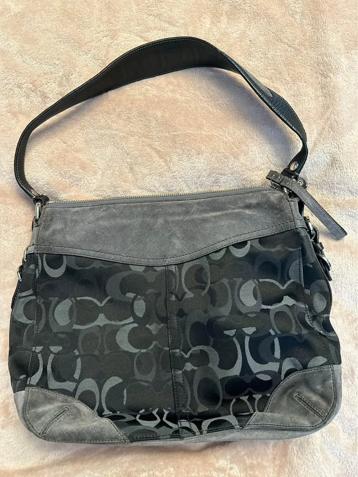 Black Vintage Coach Shoulder Bag - photo 2