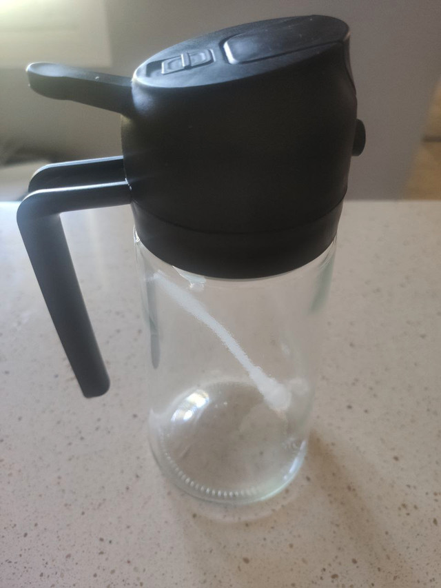 2-in-1 Oil Dispenser & Sprayer – 470ml Olive Oil Spray - photo 3